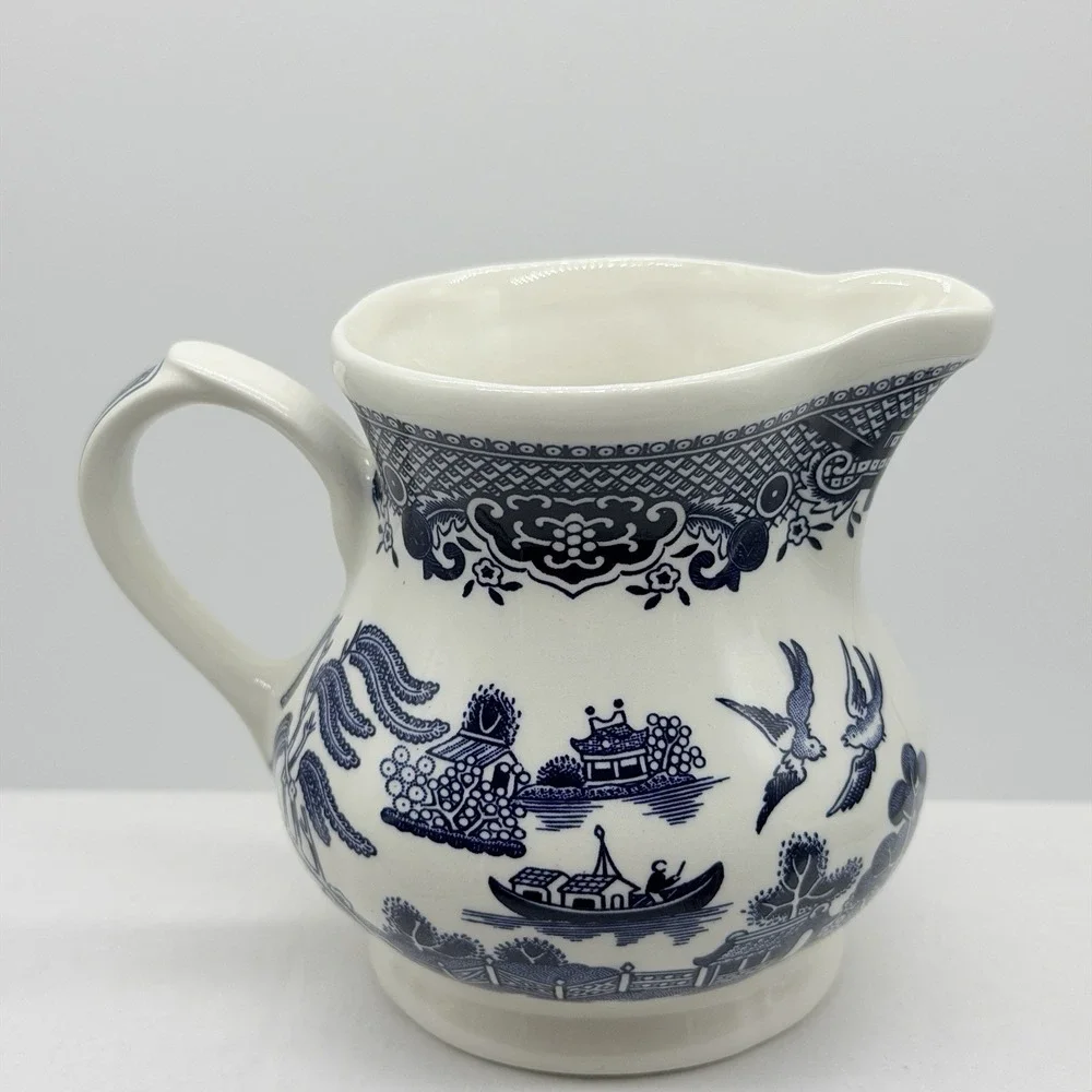 Churchill‎ England Blue Willow Creamer Pitcher Georgian Shape 4